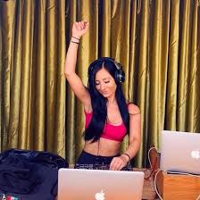 DJ